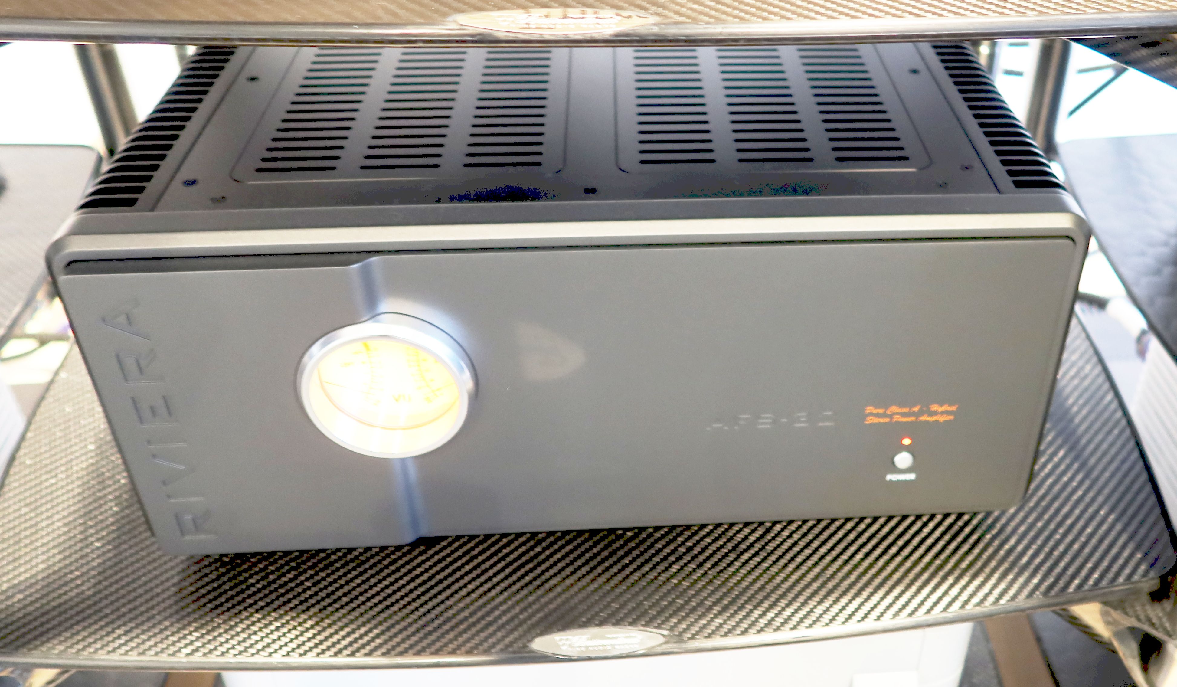Riviera 32 power